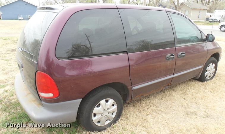 image for item DA0454 1999 Plymouth Voyager van
