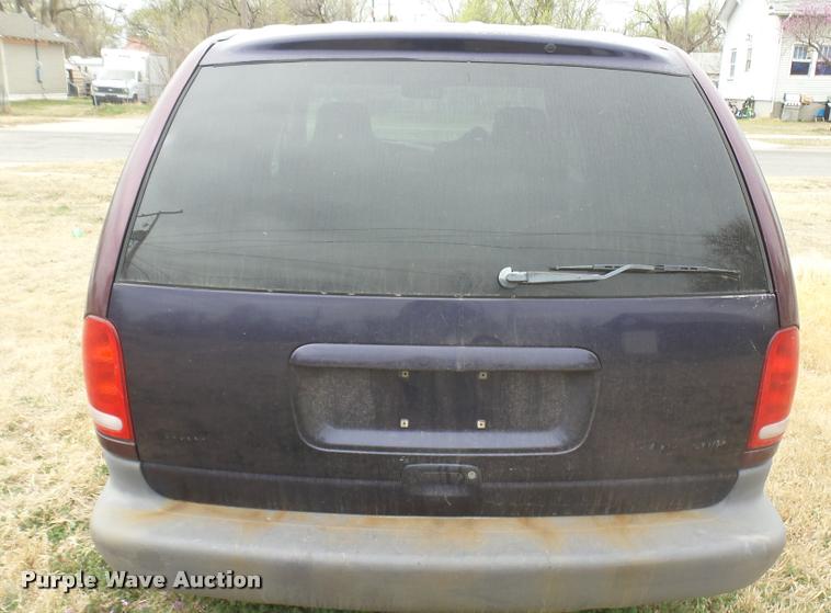 image for item DA0454 1999 Plymouth Voyager van