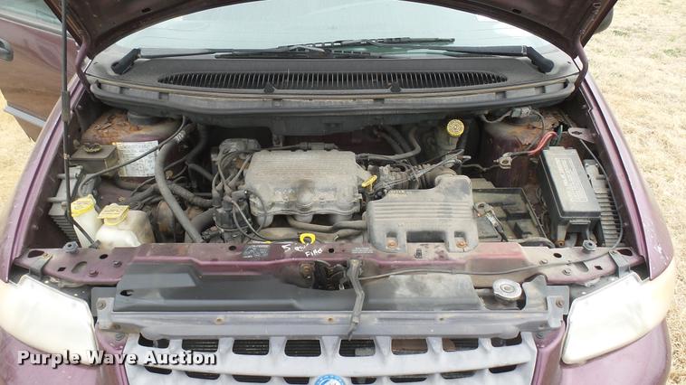 image for item DA0454 1999 Plymouth Voyager van