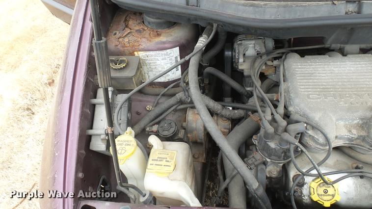 image for item DA0454 1999 Plymouth Voyager van