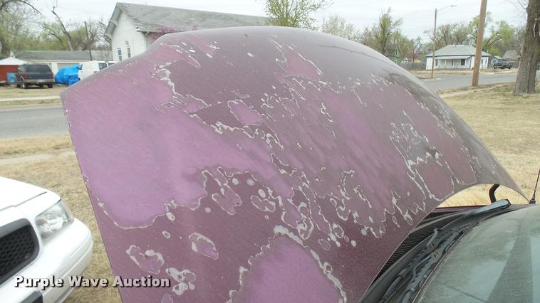 image for item DA0454 1999 Plymouth Voyager van