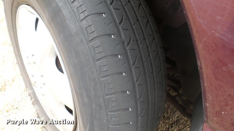 image for item DA0454 1999 Plymouth Voyager van