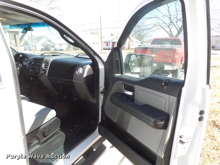 image for item DA0586 2006 Ford F150 FX4 SuperCrew pickup truck