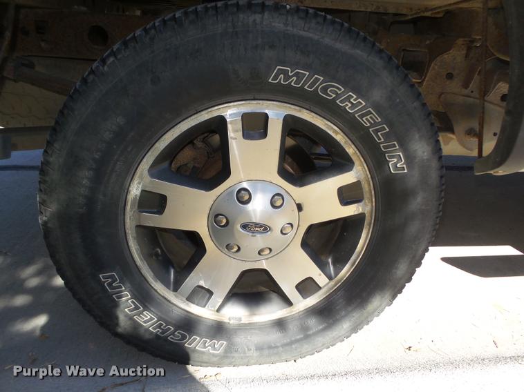 image for item DA0586 2006 Ford F150 FX4 SuperCrew pickup truck