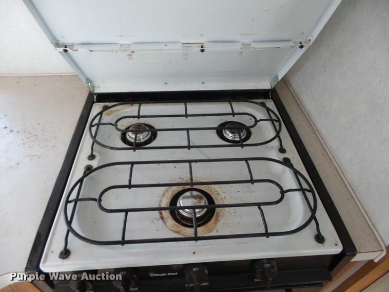 image for item DA0605 2001 Wildwood WDT30BHSS camper