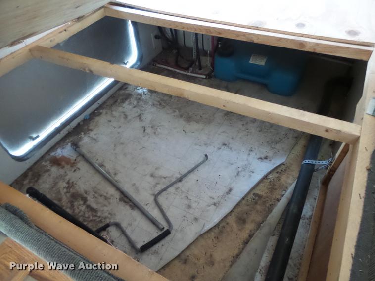 image for item DA0605 2001 Wildwood WDT30BHSS camper