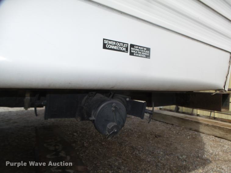 image for item DA0605 2001 Wildwood WDT30BHSS camper