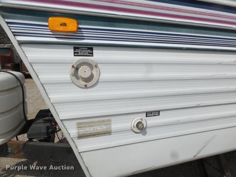 image for item DA0605 2001 Wildwood WDT30BHSS camper