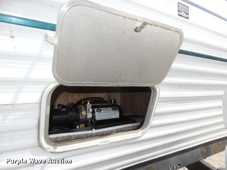 image for item DA0605 2001 Wildwood WDT30BHSS camper