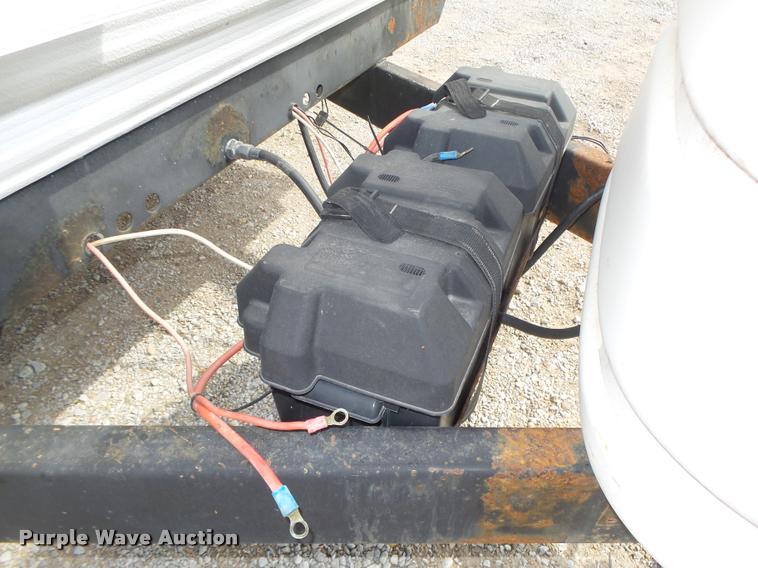 image for item DA0605 2001 Wildwood WDT30BHSS camper