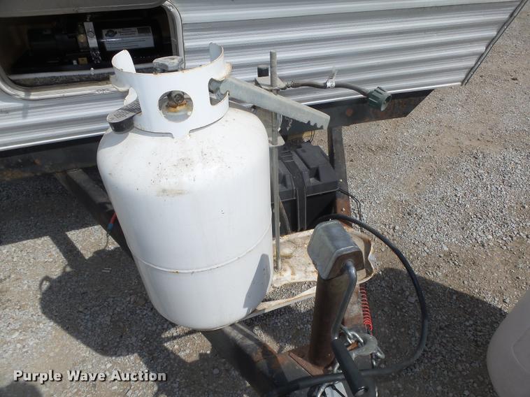 image for item DA0605 2001 Wildwood WDT30BHSS camper