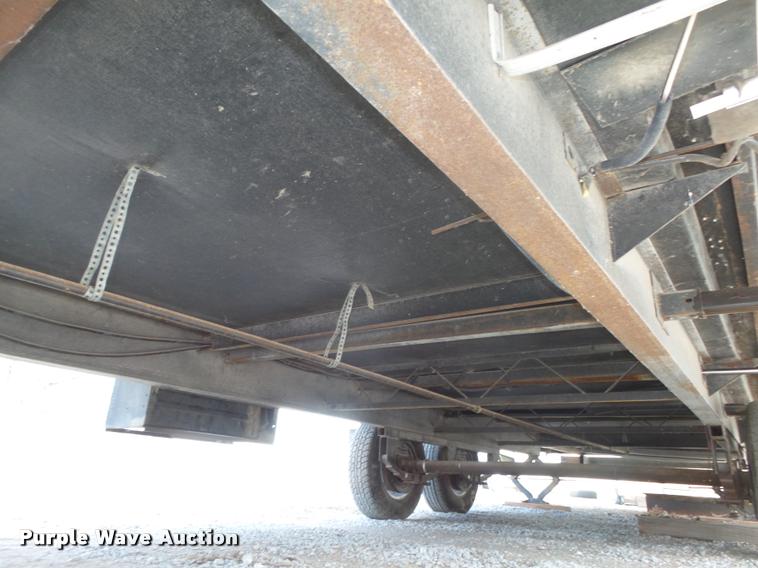 image for item DA0605 2001 Wildwood WDT30BHSS camper