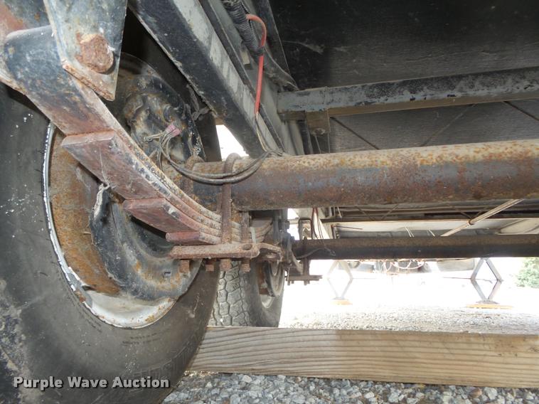 image for item DA0605 2001 Wildwood WDT30BHSS camper