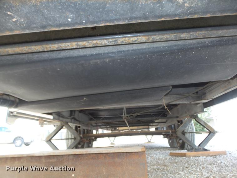 image for item DA0605 2001 Wildwood WDT30BHSS camper