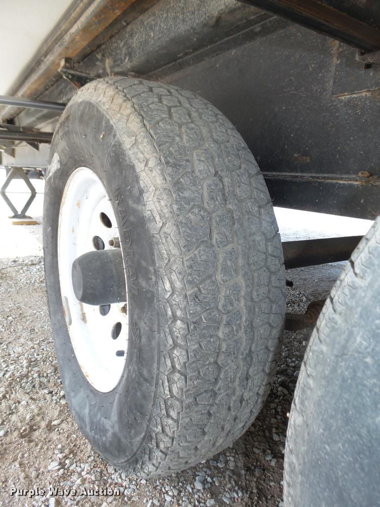 image for item DA0605 2001 Wildwood WDT30BHSS camper