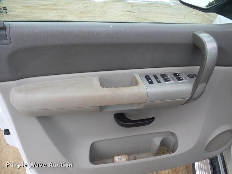 image for item DA1798 2009 Chevrolet Silverado 2500HD Ext. Cab pickup truck