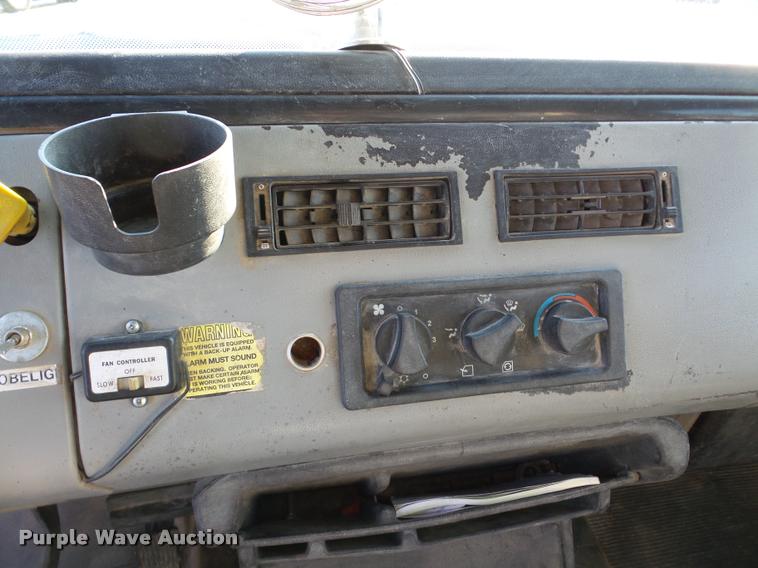 image for item DA1799 1996 Freightliner FL70 box truck