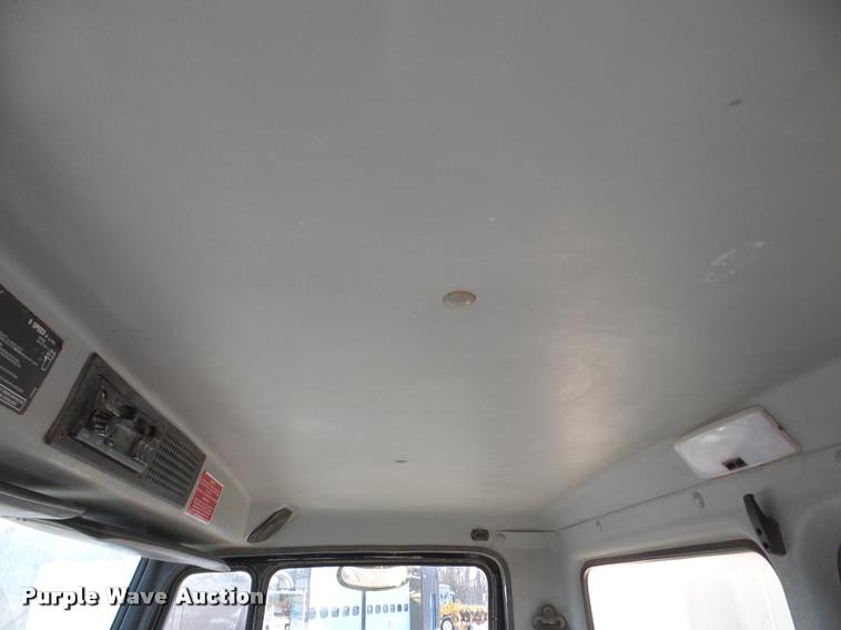 image for item DA1799 1996 Freightliner FL70 box truck