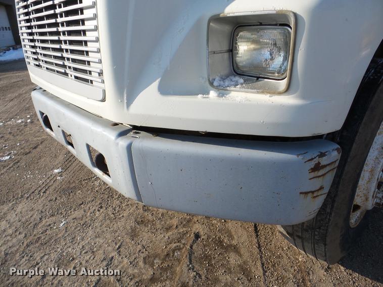 image for item DA1799 1996 Freightliner FL70 box truck