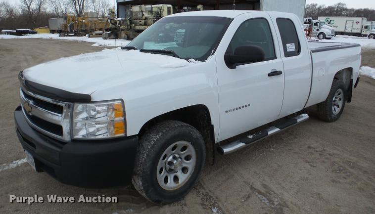 image for item DA1800 2010 Chevrolet Silverado 1500 Ext. Cab pickup truck