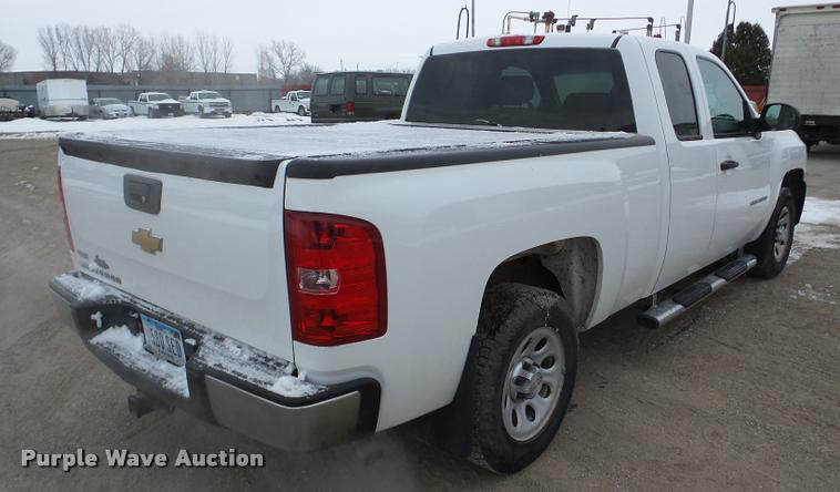 image for item DA1800 2010 Chevrolet Silverado 1500 Ext. Cab pickup truck