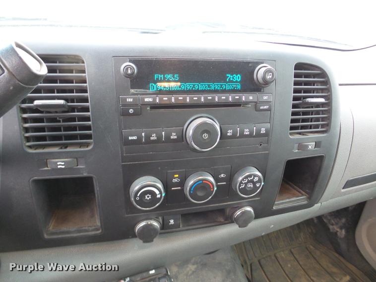 image for item DA1800 2010 Chevrolet Silverado 1500 Ext. Cab pickup truck