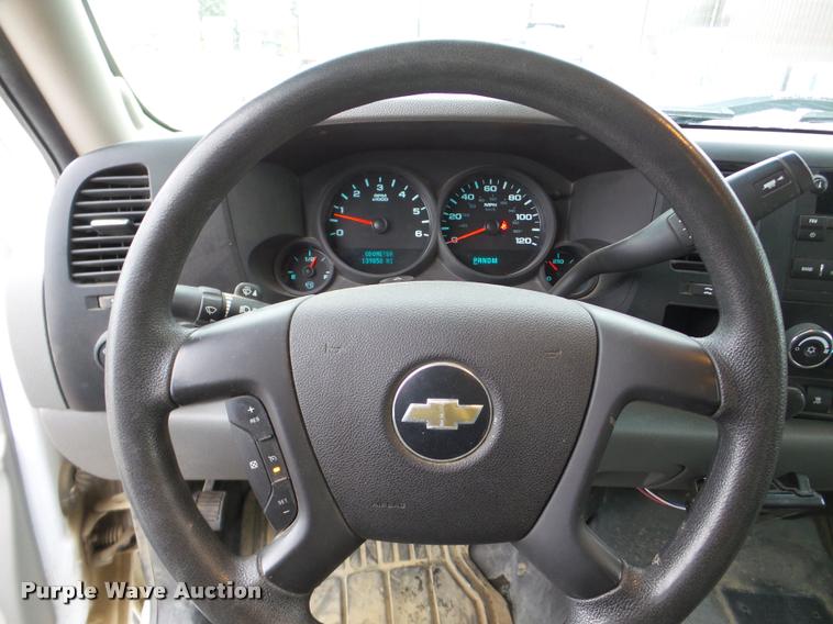 image for item DA1800 2010 Chevrolet Silverado 1500 Ext. Cab pickup truck