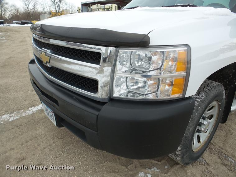 image for item DA1800 2010 Chevrolet Silverado 1500 Ext. Cab pickup truck