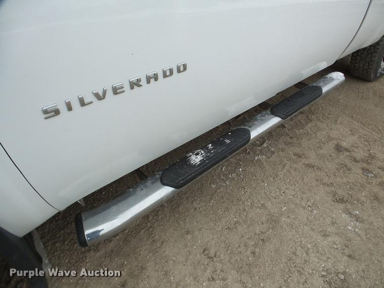 image for item DA1800 2010 Chevrolet Silverado 1500 Ext. Cab pickup truck