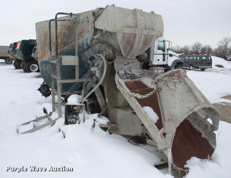 image for item DA1803 Agitor 1005 concrete mixer bed