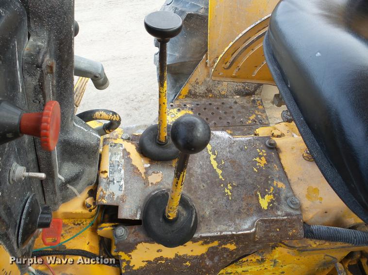 image for item DA1805 John Deere 401-B tractor