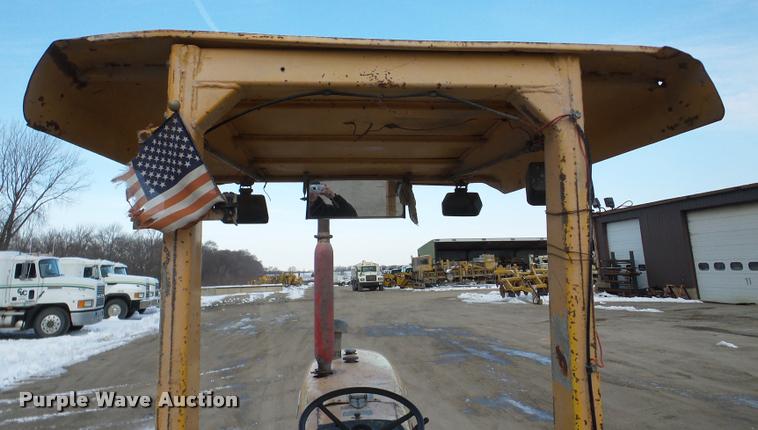 image for item DA1805 John Deere 401-B tractor