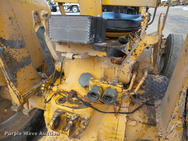 image for item DA1805 John Deere 401-B tractor