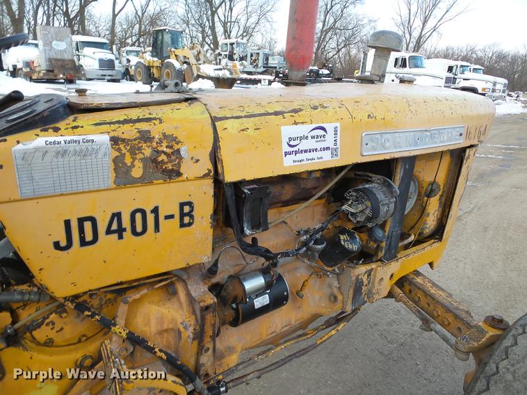 image for item DA1805 John Deere 401-B tractor