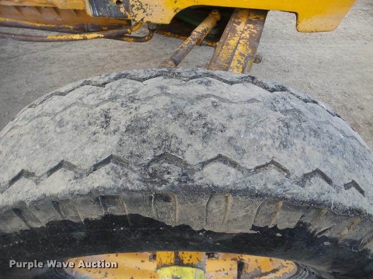 image for item DA1805 John Deere 401-B tractor