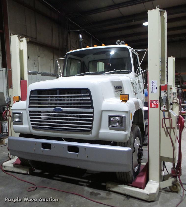 image for item DA1812 (4) 2003 Steril Koni truck lifts