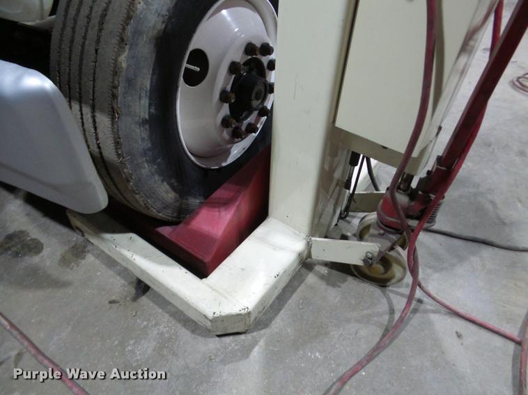 image for item DA1812 (4) 2003 Steril Koni truck lifts