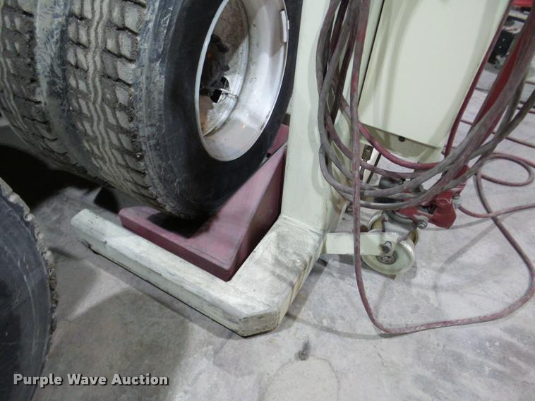 image for item DA1812 (4) 2003 Steril Koni truck lifts