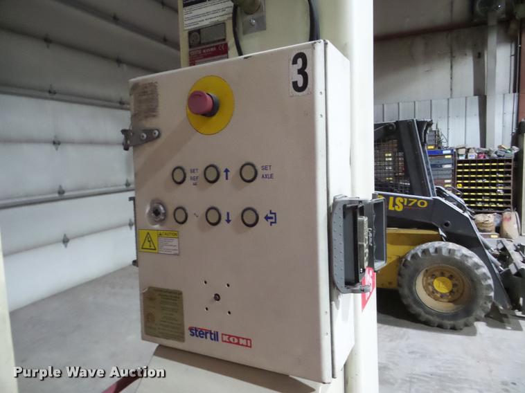 image for item DA1813 (4) 2003 Stertil Koni truck lifts