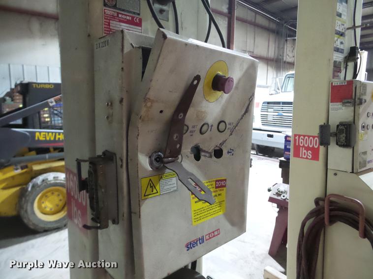 image for item DA1813 (4) 2003 Stertil Koni truck lifts