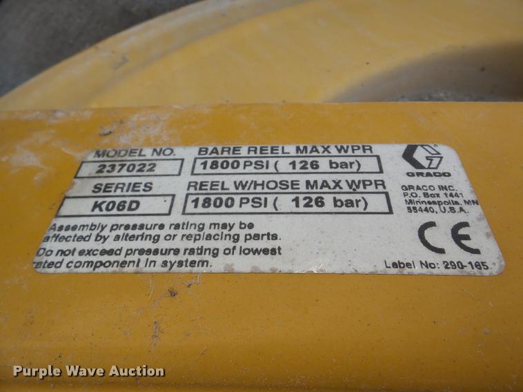 image for item DA1824 (3) oil tanks