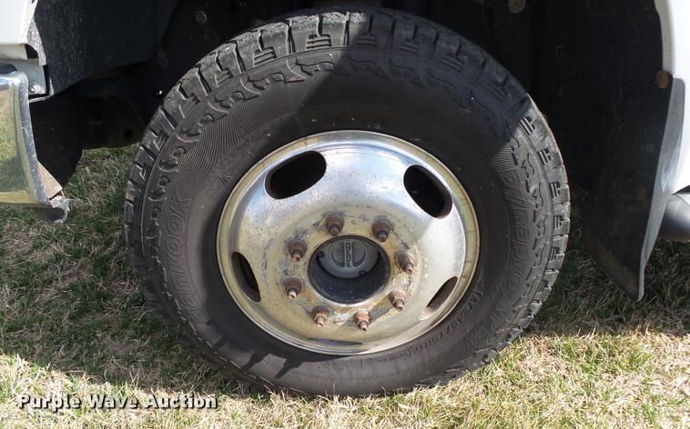 image for item DA2568 2008 Ford F350 Super Duty SuperCab flatbed pickup truck