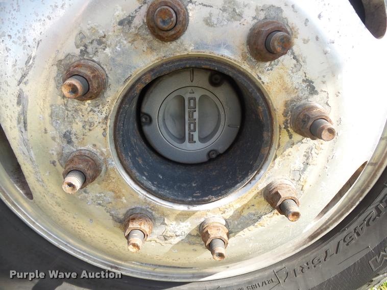 image for item DA2568 2008 Ford F350 Super Duty SuperCab flatbed pickup truck