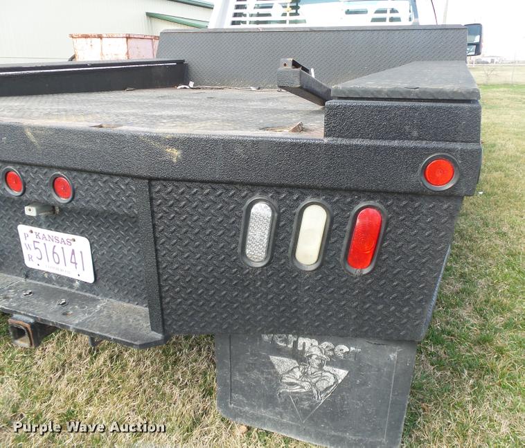 image for item DA2568 2008 Ford F350 Super Duty SuperCab flatbed pickup truck