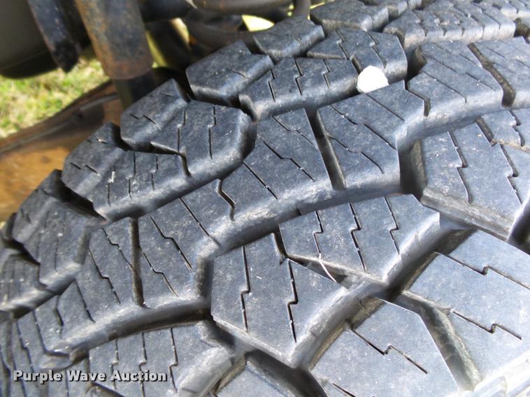 image for item DA2568 2008 Ford F350 Super Duty SuperCab flatbed pickup truck