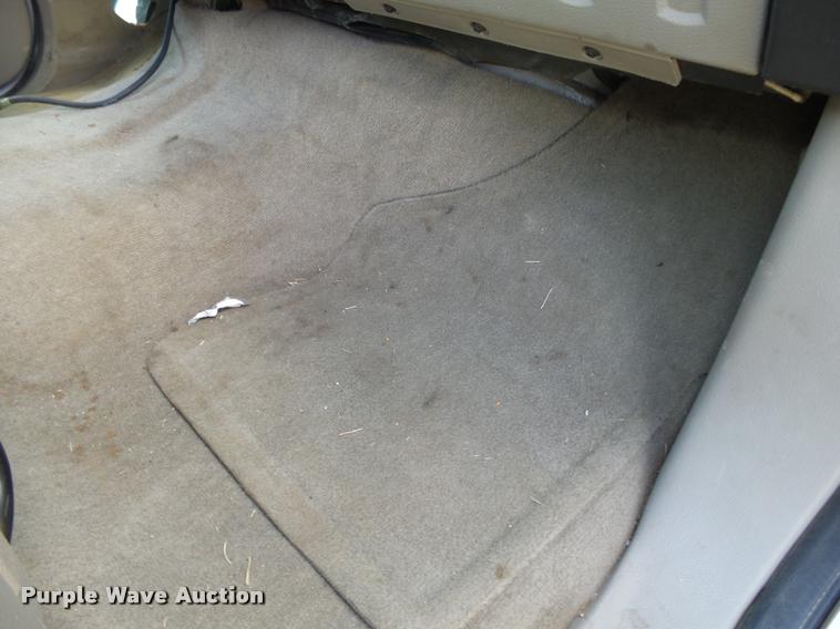 image for item DA2568 2008 Ford F350 Super Duty SuperCab flatbed pickup truck