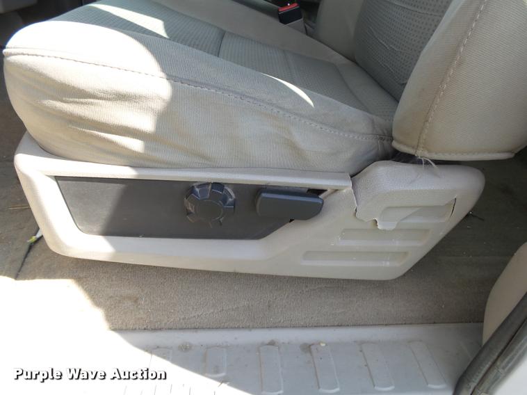 image for item DA2568 2008 Ford F350 Super Duty SuperCab flatbed pickup truck