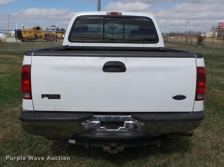 image for item DA2569 2006 Ford F250 Super Duty Crew Cab pickup truck