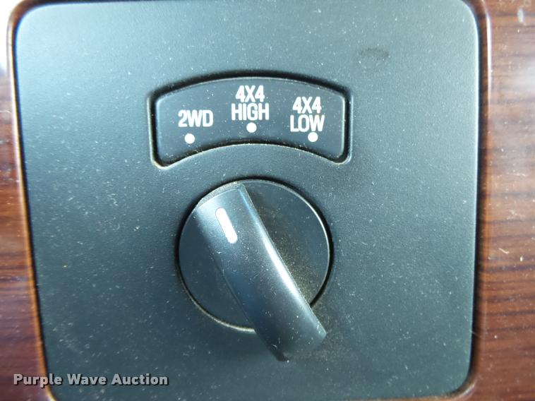 image for item DA2569 2006 Ford F250 Super Duty Crew Cab pickup truck