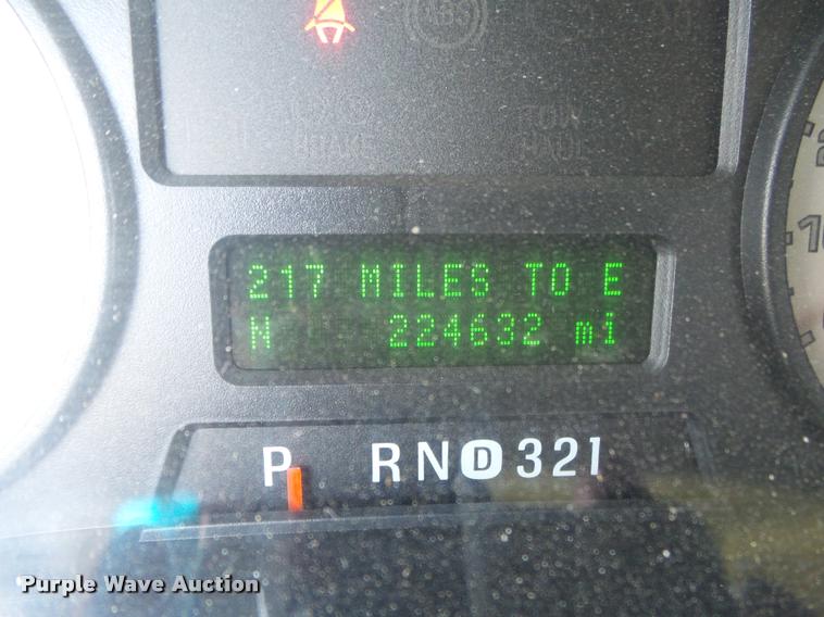 image for item DA2569 2006 Ford F250 Super Duty Crew Cab pickup truck